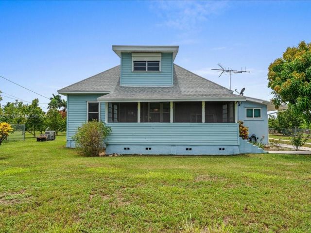 Home for sale at 27000 SW 187th Ave - photo 6164276