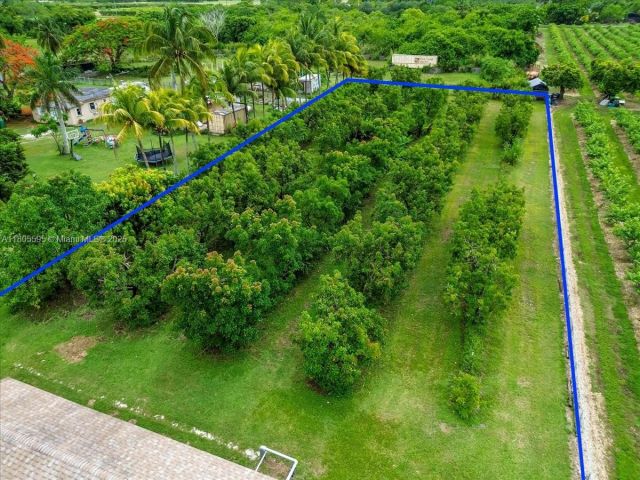 Home for sale at 27000 SW 187th Ave - photo 6164287