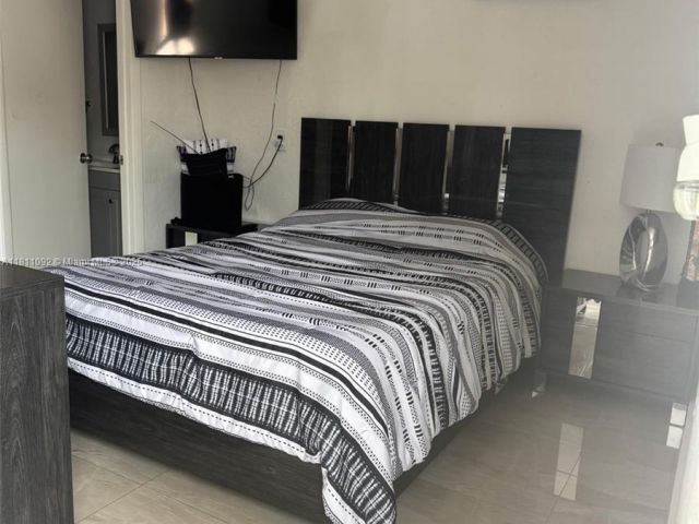 Home for sale at 5010 NW 190th St - photo 6129388