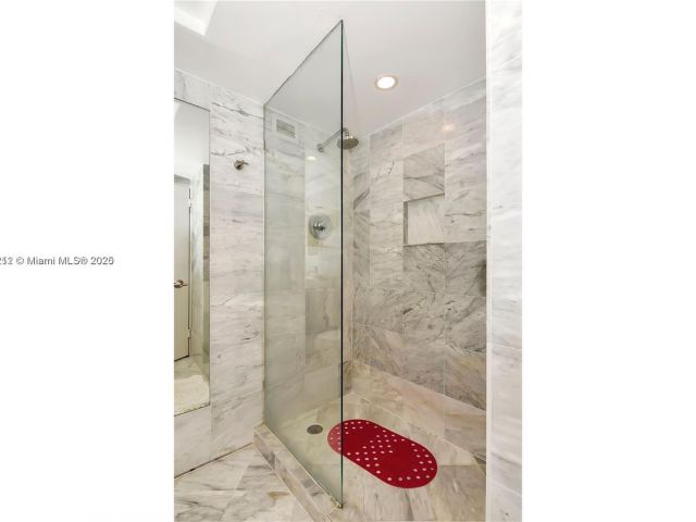 Apartment for rent  Unit #619 - photo 6108801