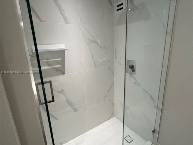 Apartment for rent  Unit #726 - photo 6128151