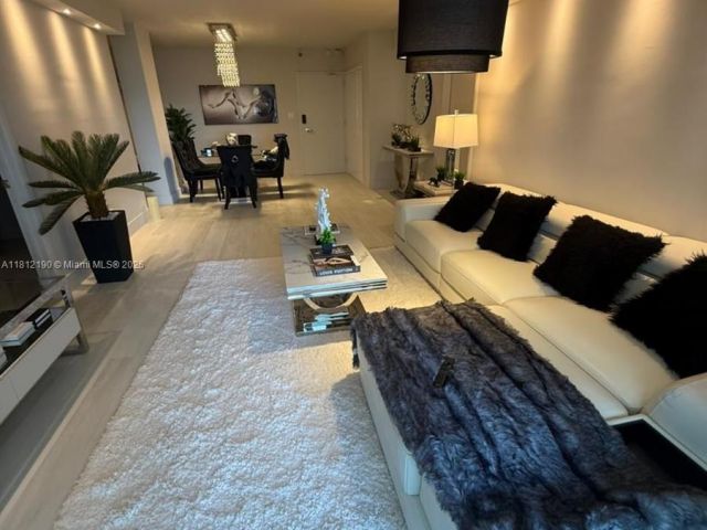 Apartment for rent  Unit #726 - photo 6128164