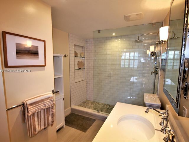 Apartment for sale  Unit #315 - photo 6202345