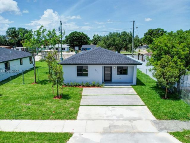 Home for sale at 2411 NW 153 St - photo 6133284