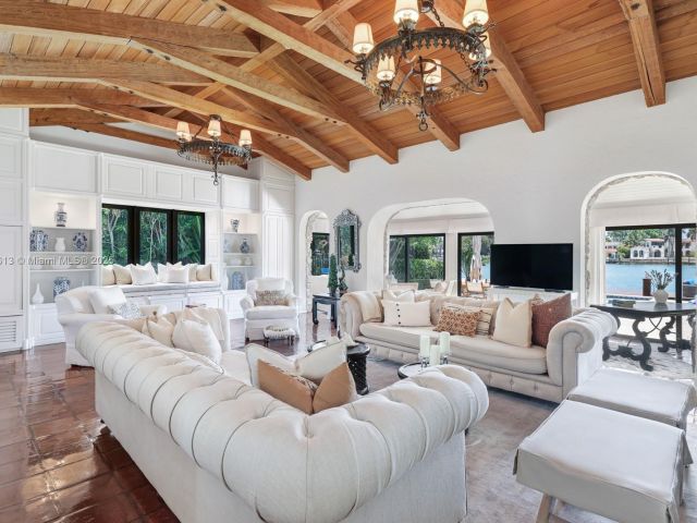 Home for sale at 56 S Hibiscus Dr - photo 6163684