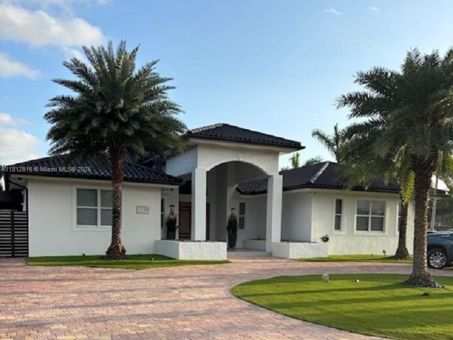 Home for sale at 11390 SW 30th St - photo 6100125