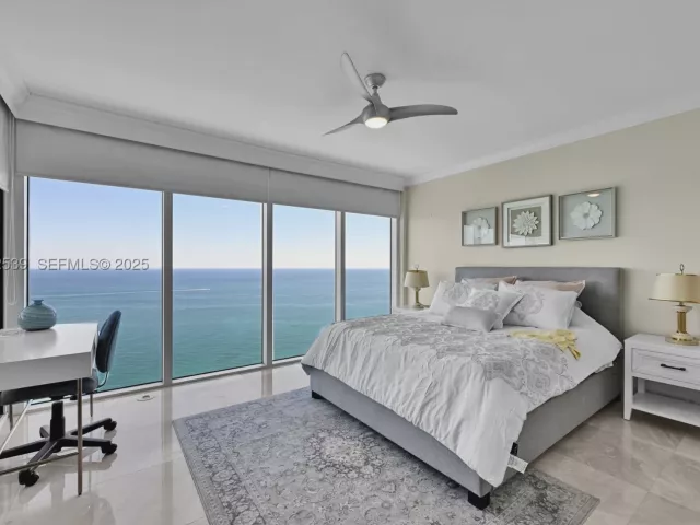 3-bedroom condo for sale in Hallandale Beach - 1830 S Ocean Dr 3801 - MondialRealty