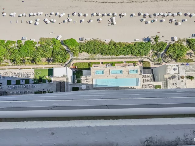 3-bedroom condo for sale in Hallandale Beach - 1830 S Ocean Dr 3801 - MondialRealty