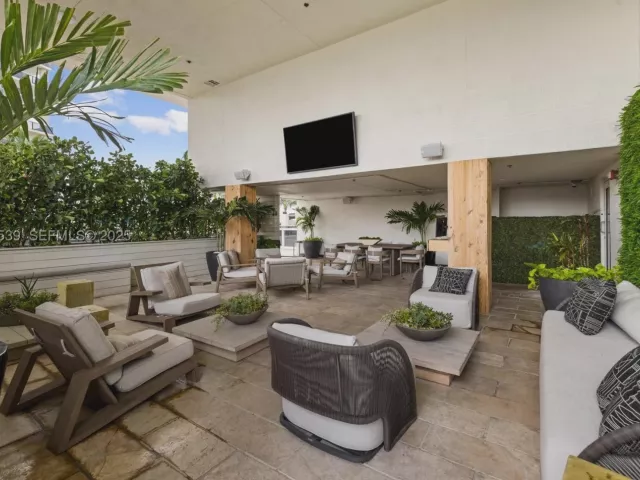 3-bedroom condo for sale in Hallandale Beach - 1830 S Ocean Dr 3801 - MondialRealty
