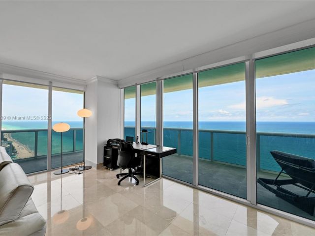 Apartment for sale  Unit #3801 - photo 6095964