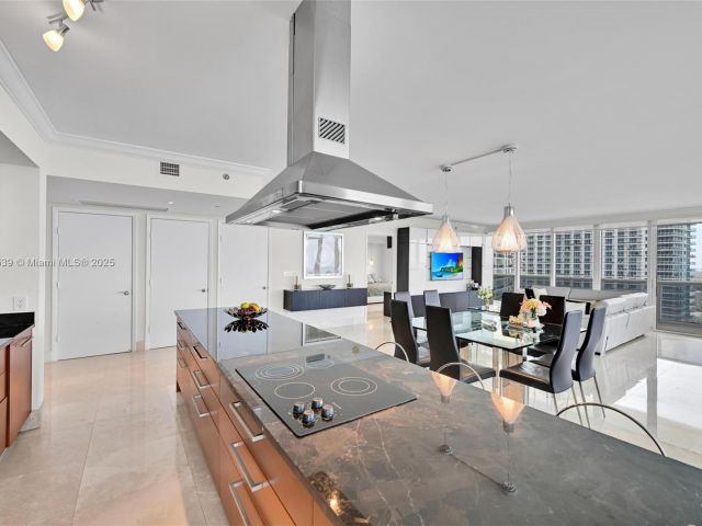 Apartment for sale  Unit #3801 - photo 6095967