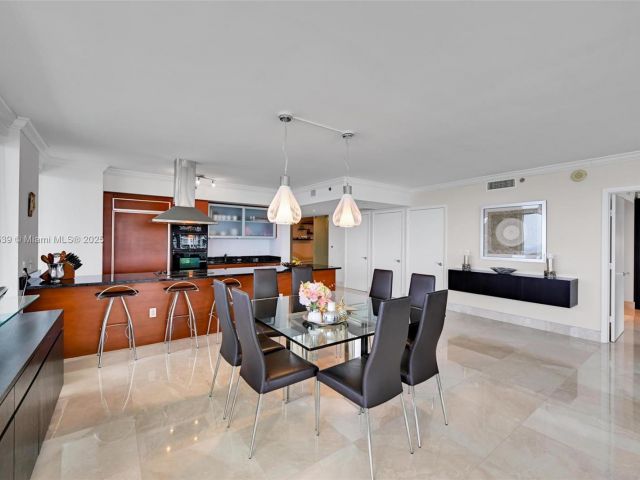 Apartment for sale  Unit #3801 - photo 6095970