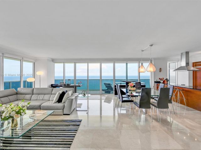 Apartment for sale  Unit #3801 - photo 6095976