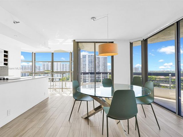 Apartment for sale  Unit #1206 - photo 6105836