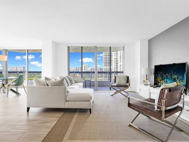 Apartment for sale  Unit #1206 - photo 6105843