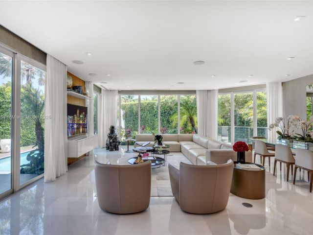 Home for sale at 420 Island Dr - photo 6112479