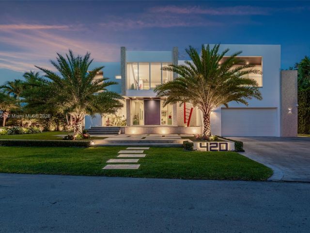 Home for sale at 420 Island Dr - photo 6112496