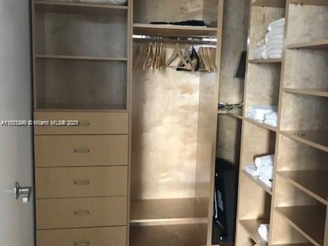 Apartment for sale  Unit #3102 - photo 6094871