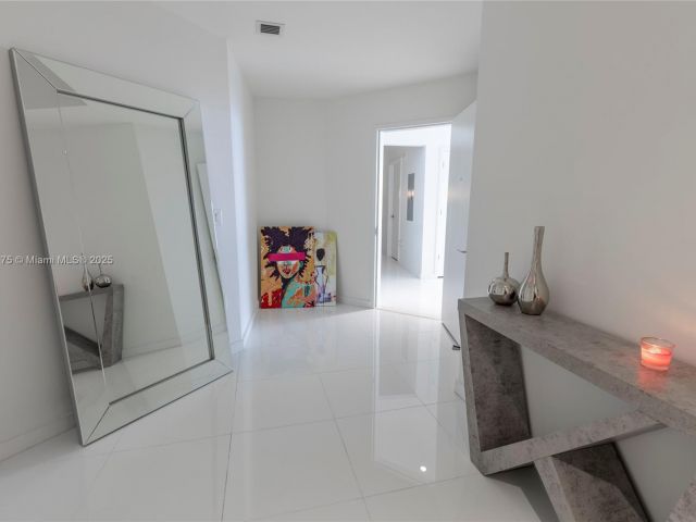 Apartment for sale  Unit #4410 - photo 6095555