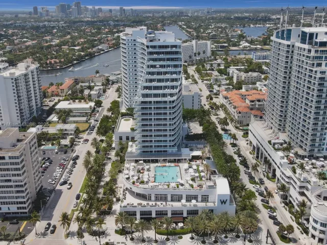 2-bedroom condo for sale in Fort Lauderdale - 3101 Bayshore Dr 1208 - MondialRealty