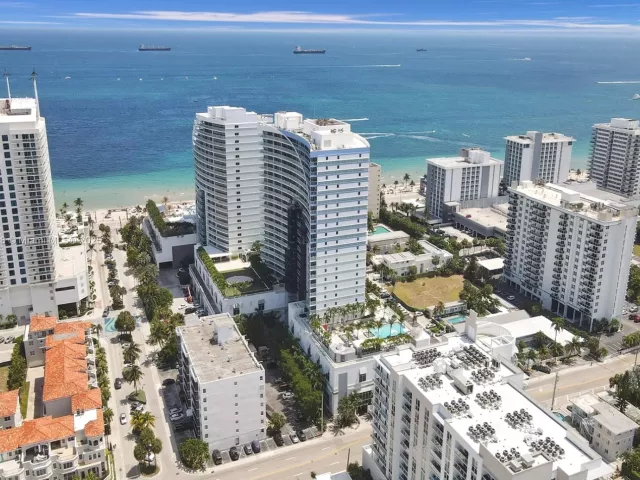 2-bedroom condo for sale in Fort Lauderdale - 3101 Bayshore Dr 1208 - MondialRealty