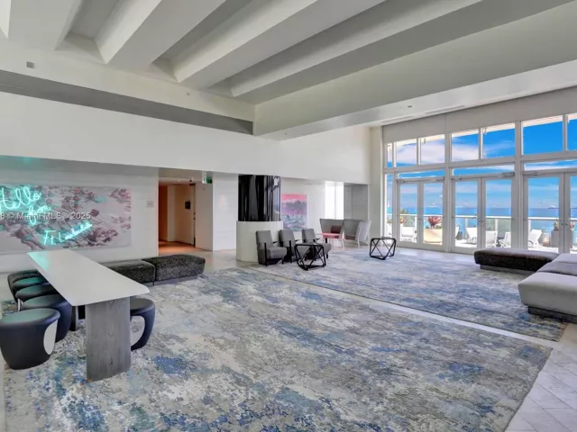 2-bedroom condo for sale in Fort Lauderdale - 3101 Bayshore Dr 1208 - MondialRealty