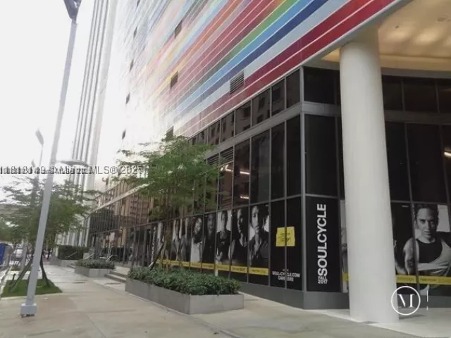 1-bedroom condo for sale in Miami - 45 SW 9th St 2709 - MondialRealty