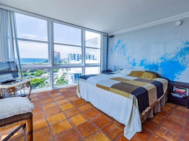 Apartment for sale  Unit #1801 - photo 6099377