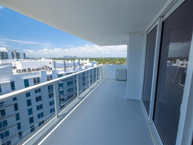 Apartment for sale  Unit #1801 - photo 6099379