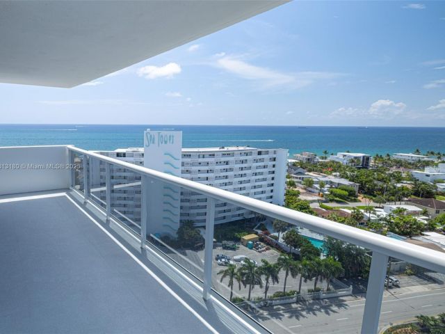 Apartment for sale  Unit #1801 - photo 6099381