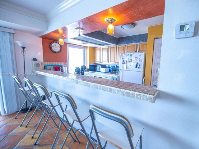 Apartment for sale  Unit #1801 - photo 6099382