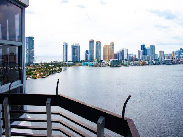 Apartment for sale  Unit #3001 - photo 6119645