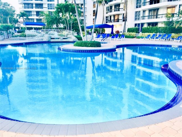 Apartment for sale  Unit #3001 - photo 6119647