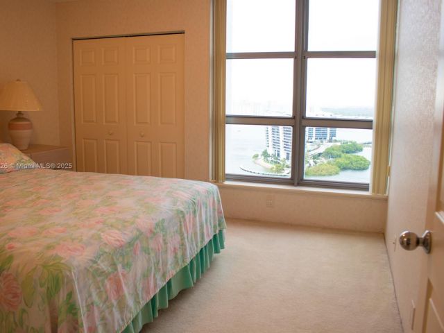 Apartment for sale  Unit #3001 - photo 6119652