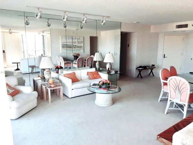 Apartment for sale  Unit #3001 - photo 6119655