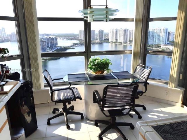 Apartment for sale  Unit #3001 - photo 6119657