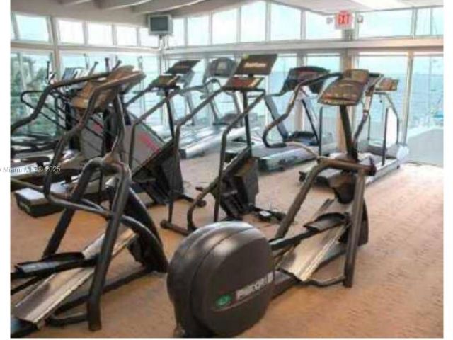 Apartment for rent  Unit #A-1734 - photo 6099121