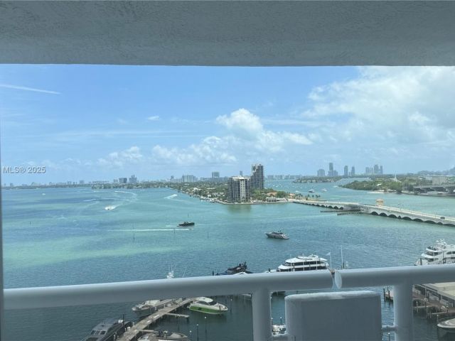 Apartment for rent  Unit #A-1734 - photo 6099126