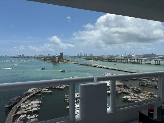 Apartment for rent  Unit #A-1734 - photo 6099127