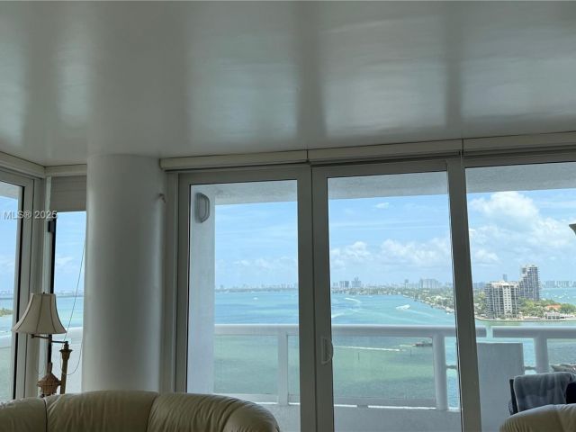 Apartment for rent  Unit #A-1734 - photo 6099131