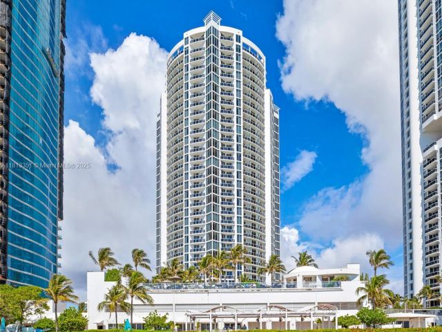 Apartment for sale  Unit #2012 - photo 6104247