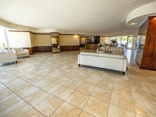 Apartment for sale  Unit #1809 - photo 6099389