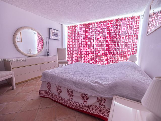 Apartment for sale  Unit #1809 - photo 6099395