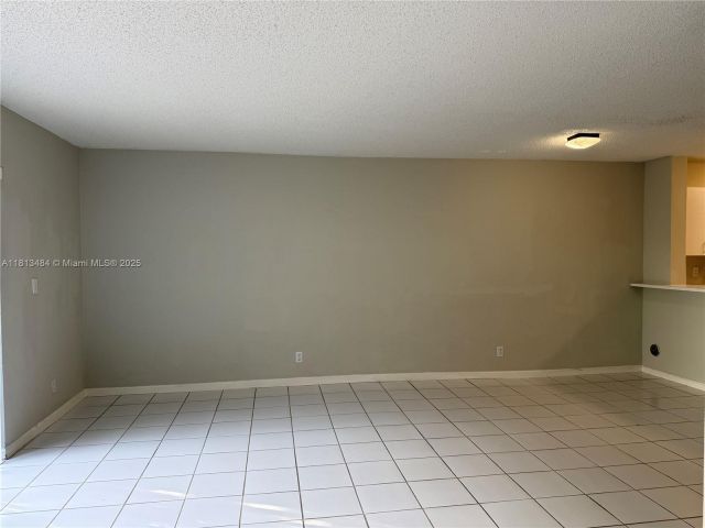 Home for rent at 17432 SW 140th Ct - photo 6099742