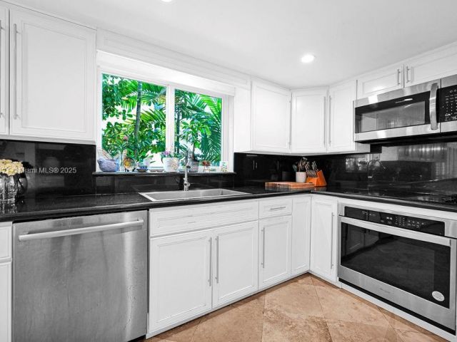 Home for sale at 1450 Ortega Avenue - photo 6158633