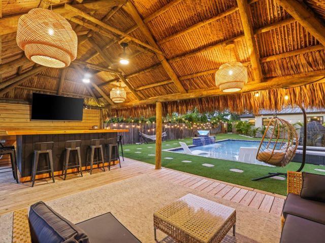 Home for sale at 1646 NE 3rd Avenue - photo 6110624