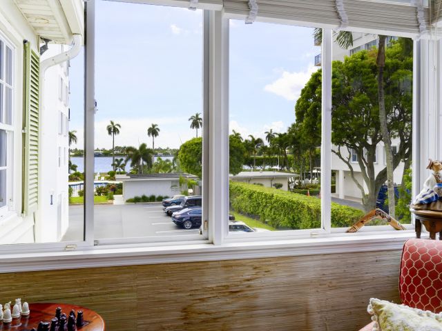 Home for sale at 284 Queens Court - photo 6135385