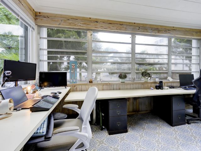 Home for sale at 284 Queens Court - photo 6135393