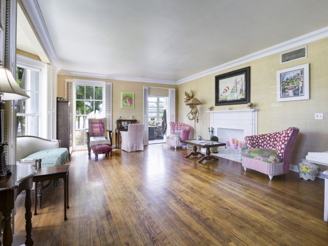 Home for sale at 284 Queens Court - photo 6135401