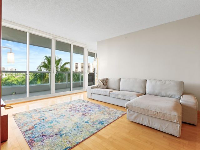 Apartment for sale  Unit #707 - photo 6106125